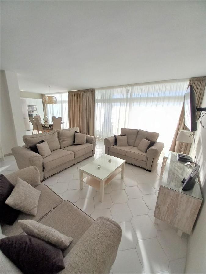 Miraflores Beachfront Penthouse Sitio de Calahonda Exterior photo